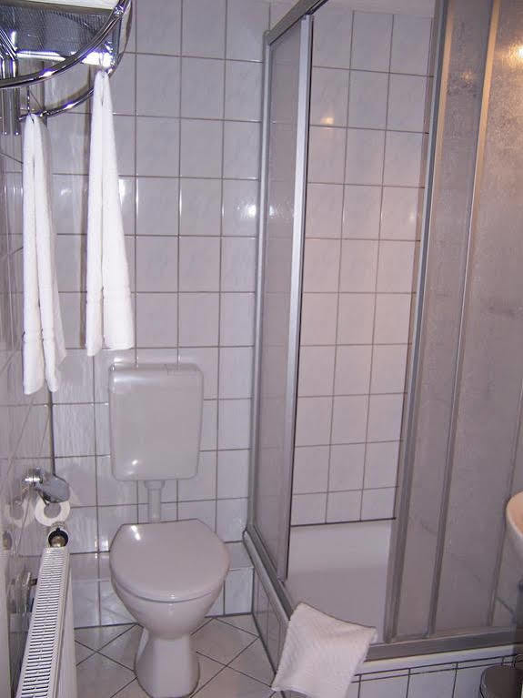 Zum Alten Fahrhaus 3* Rostock